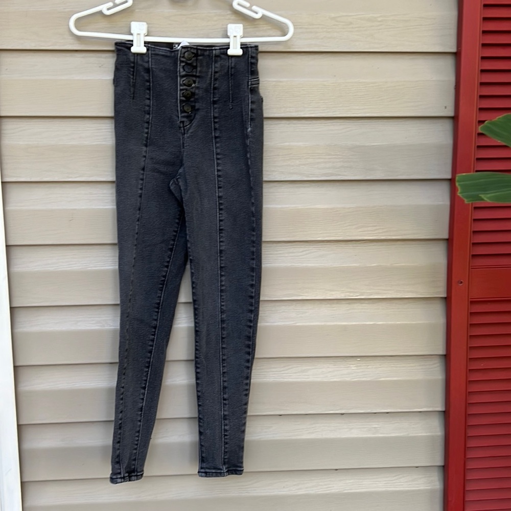 No Boundaries juniors button front gray jeans    $5/25